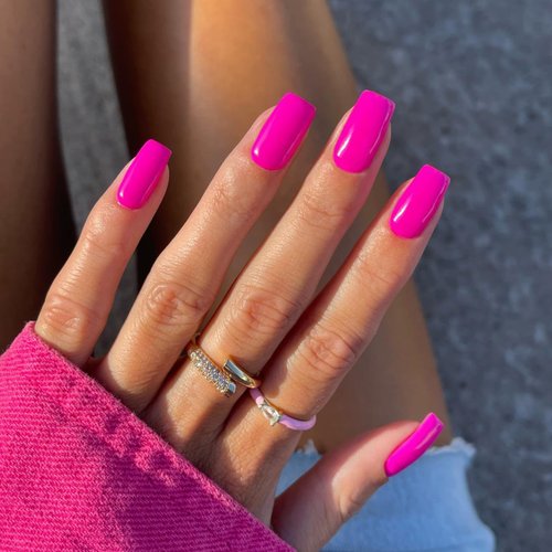 Hot Pink Press on Nails Medium Length,Xcreando Square Fake Nails Kit Acrylic Set,Summer Nails Glue on Natural Short Press on Nails Acrylic,Glue on Nails for Women24PCS