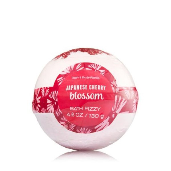 Bath and Body Works Japanese Cherry Blossom Signature Collection Bath Fizzy 4.6 Oz / 130 g