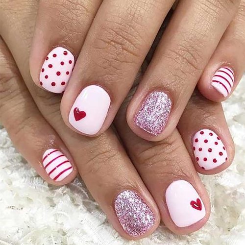 Valentines Nails Press on Nails Short Square Heart Fake Nails 24Pcs Glitter Design Valentines Day Nails with Glue Valentines Red Heart Full Cover False Nails for Women and Girls DIY Manicure