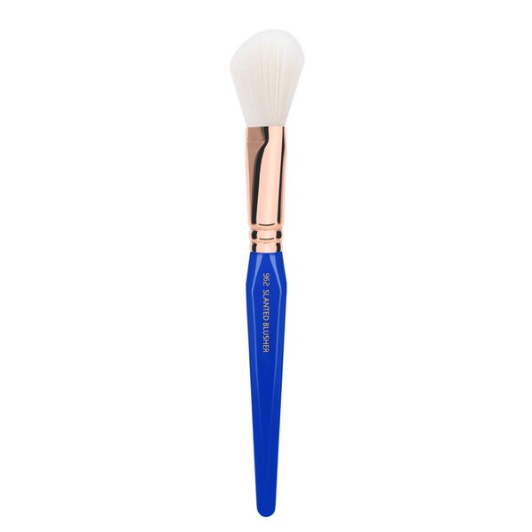 Bdellium Tools Professional Makeup Brush - Golden Triangle 962 Slanted Blusher - With All Vegan and Soft Synthetic Fibers, For Contouring and Highlighting (Blue, 1pc)
