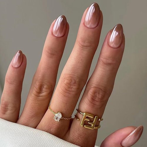 Brown Gradient Press on Nails Almond Short Fake Nails with Ombre Designs Fall Fall Nails Press ons Glossy Glue on Nails Full Cover Acrylic Artificial Stick on Nails for Women 24 Pcs