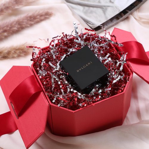 PAPER FAIR 1 LB Metallic Red and Silver Duo Crinkle Cut Paper, Easter Grass Raffia Tissue Paper Filler Shred Strand Craft Bedding Cushion, Christmas, Birthday, Valentines Day for Gift Basket Boxes