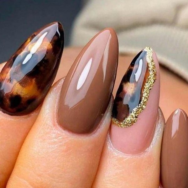 Brown Almond Press on Nails Medium Fake Nails with Leopard&Glitter Designs Fall Almond Shaped False Nails Amber Acrylic Nails Glossy Stick on Nails for Women 24Pcs