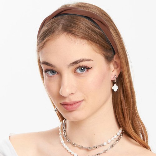YISSION Braided Headbands for Women Non Slip Twisted Thin Head Bands with Teeth Leather Hairbands Black White Headband Hair Accessories for Women Girls