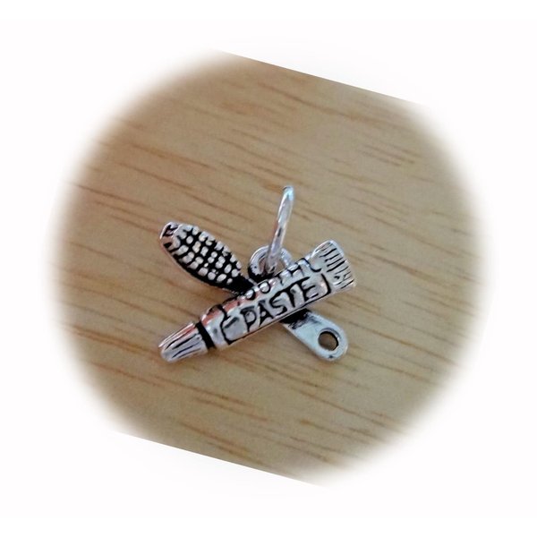 New Sterling Silver 3D 11x16mm Toothpaste Brush Dentist Dental Charm CII1992SEE