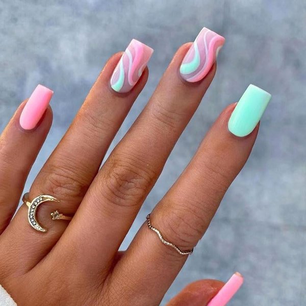 BAOYAALIN Press on Nails Medium Square Pink Fashion Fake Nails with Simple Waves Design Full Cover Press ons Artificial Acrylic False Stick on Nail for Women Girls Daily Wear Wedding Manicure 24Pcs