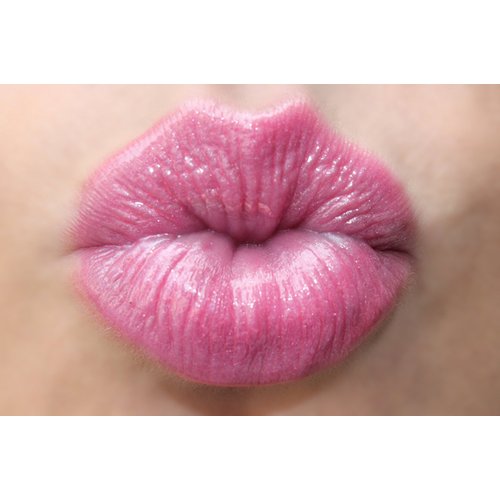Repechage Perfect Skin Conditioning Lip Gloss - 1 Tube with Wand Applicator (Rockstar)