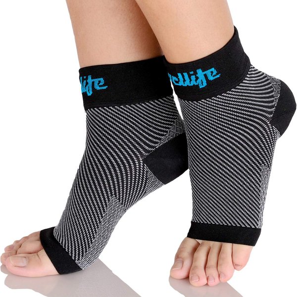 Dowellife Plantar Fasciitis Socks, Ankle Brace Compression Support Sleeves & Arch Support, Foot Compression Sleeves, Ease Swelling, Achilles Tendonitis, Heel Spurs for Men & Women (Black M)
