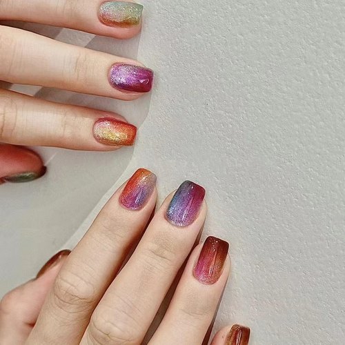 Square Press on Nails Short Cat Eye Fake Nails Colorful Acrylic False Nails with Designs Rainbow Gradation Doodle Art Artificial Nails Glossy Stick on Nails Gel Glue on Nails for Women Girlis 30Pcs