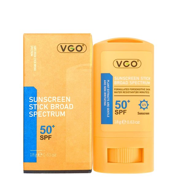 VGO Clear Sunscreen Stick Spf 50+ Provides Broad Spectrum UVA/UVB Protection with a Lightweight Formula - Ideal for Both Face & Body, Equipped with Hands-Free Application Convenience.