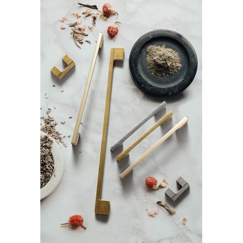 Goo-Ki 6 Pack 3-3/4 in（96mm） or 5 in (128mm) Hole Center Cabinet Pulls Light Brushed Brass Zinc Alloy Kitchen Drawer Pulls Drawer Handles,Cabinet Hardware 1816-BS-96