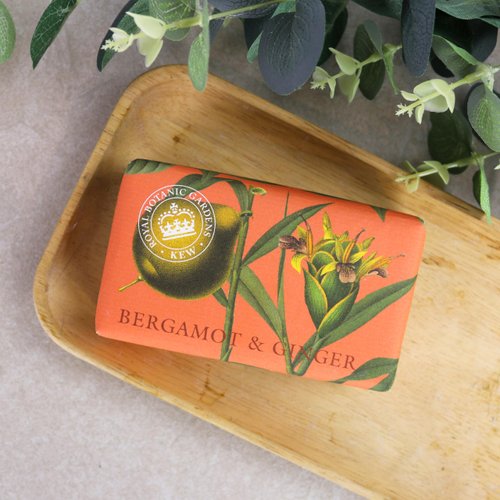 The English Soap Company Royal Botanical Gardens Kew Wrapped Soap Bar, Luxury Bergamot Shea Butter Soap Bar, Moisturising Soap Bar for Face and Body, Bergamot and Ginger Scent 240g