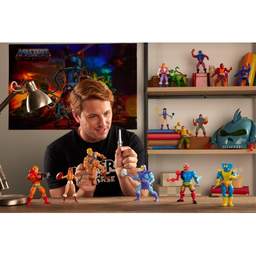 Masters of the Universe Mattel Origins Cartoon Collection Action Figure & Accessories Set, Webstor 5.5-inch Collectible Toy with Mini-Comic