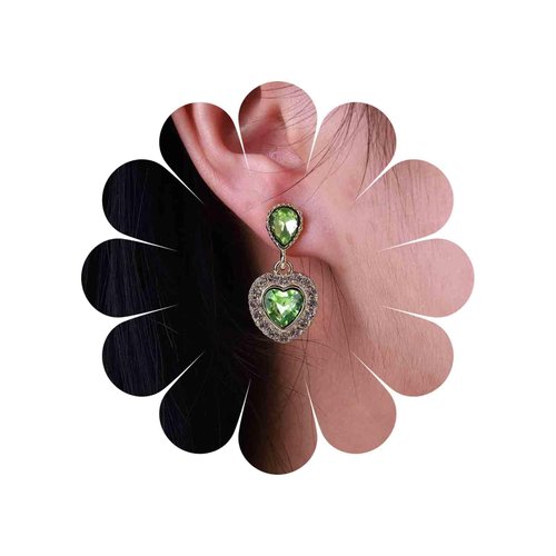 Sttiafay Vintage Emerald Heart Earrings Emerald Cz Teardrop Earrings Rhinestone Heart Drop Earrings Green Gemstone Stud Earrings Jewelry for Women and Girls(Green)