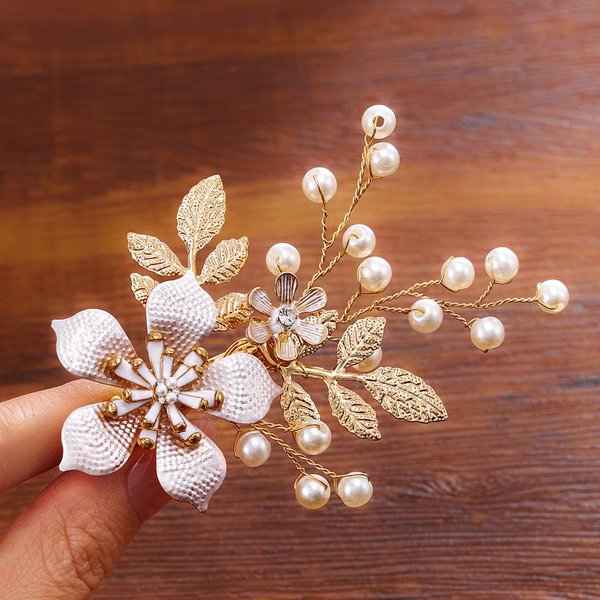 Foyte Bridal Flower Hair clip Pearl Wedding Hair Piece Gold Bride Leaf Barrettes Bridal Hair Accessories for Women and Brides