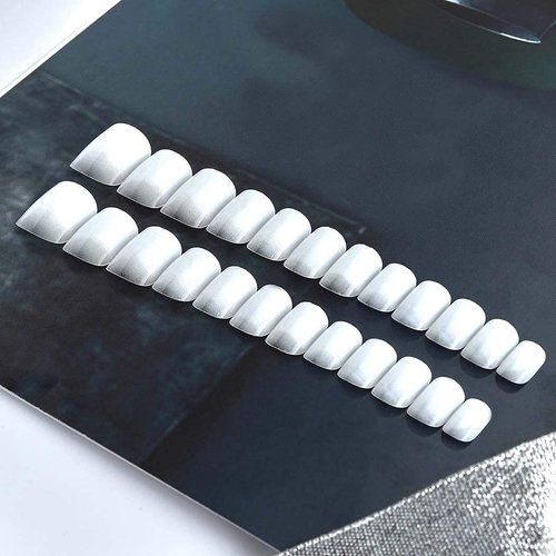 Chicque Ombre Short Press on Nail Atificial Fake Nails Glossy Square Ballerina False Nail Party Stick on Nail for Women and Girls(White)