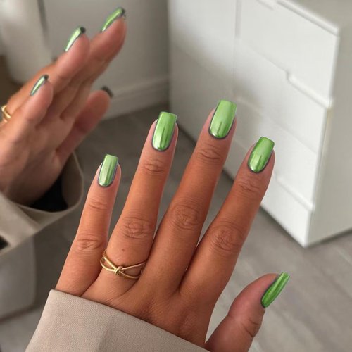 Metallic Green Square Press on Nails Medium Short,KQueenest Mirror Metal Plating False Acrylic Nails Press Ons,Chrome Fake Nails for Girls,Gloss Glue on Nails Medium Length in 24 PCS