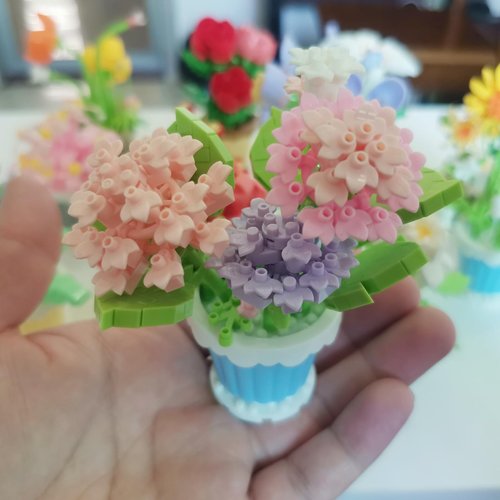 ALITTDRE Flowers Building Blocks Sets, Office Home Decor Bonsai, Micro Flower Toys Building Set, Gifts for Mothers, Valentines, Birthdays, Adult & Kid (Carnation)