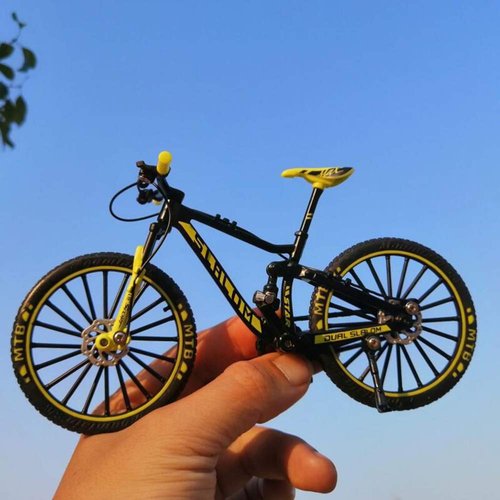 YEIBOBO ! Alloy Mini Downhill Mountain Bike Toy, Die-cast BMX Finger Bike Model for Collections (Black/Green)