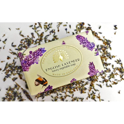The English Soap Company Vintage Wrapped Soap Bar, Luxury English Lavender Shea Butter Soap Bar, Moisturising Soap Bar for Face and Body, English Lavender Scent 190g