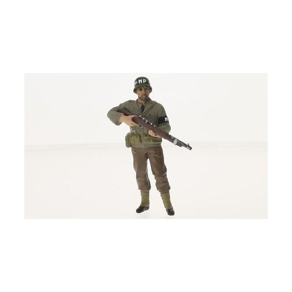 American Diorama WWII Military Police Figure IV for 1:18 Scale Models 77417