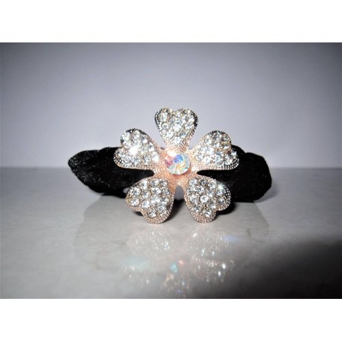 Flower shaped hair tie pony tail holder scrunchie with crystals
