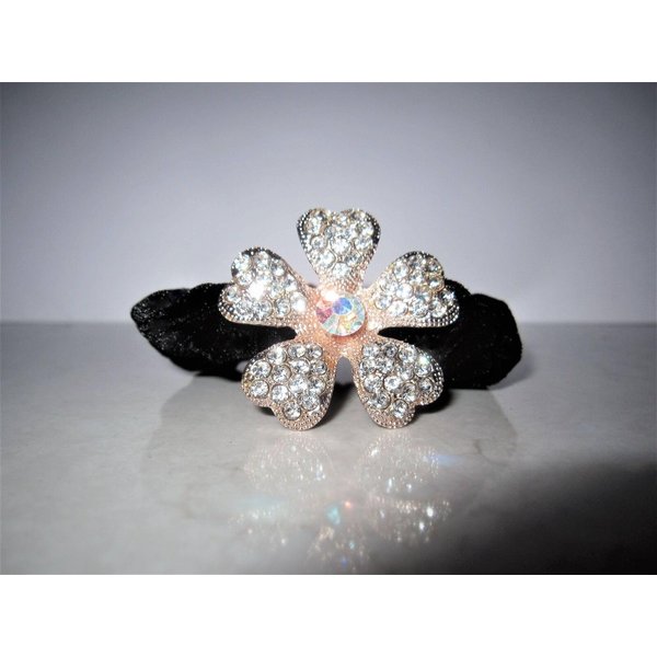 Flower shaped hair tie pony tail holder scrunchie with crystals