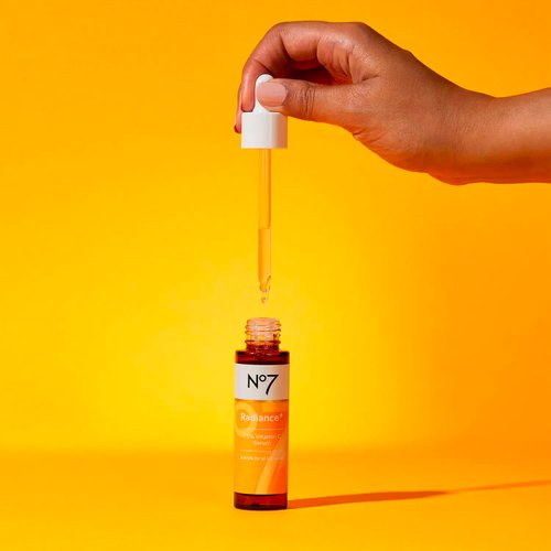 No7 Radiance+ 15% Vitamin C Serum- Vitamin C Glow Boosting Serum for Face - Anti Aging Facial Treatment for Dark Spots to Hydrate Your Skin (1 oz)