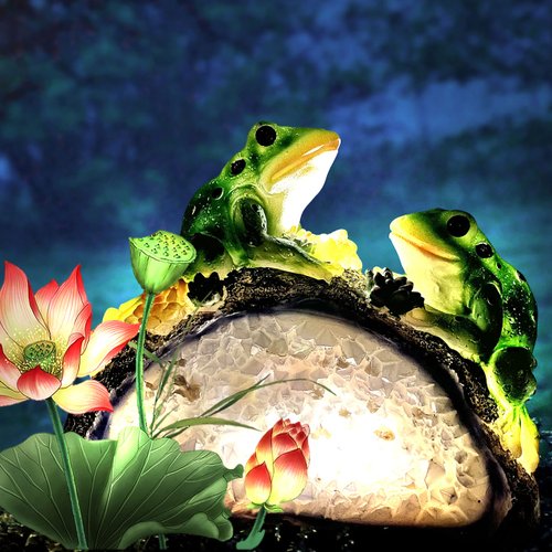 Garden Statue Solar Frog Figurine Resin LED Statue for Yard Patio Walkway Art Decor, Lawn Ornaments, Indoor Outdoor Decorations, Gifts for Mom, Family, 7 x 7.3 Inch