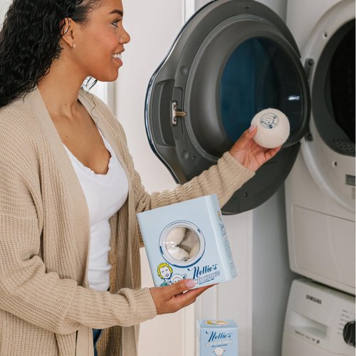 Nellie's Lamby Dryerballs, 4-Pack - Reusable Fabric Softener for 500+ Loads - 100% Pure New Zealand Wool, Hypoallergenic, Silent in Your Dryer, Reduces Cloth Wrinkles, and Saves on Drying Time