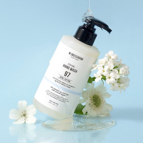 W.Dressroom Softening and Refreshing Hand Wash (No.97 April Cotton, 9.46 Fl oz)