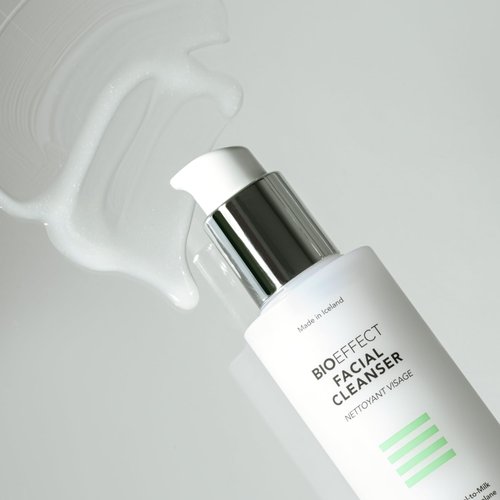 Bioeffect Facial Cleanser, Gel-to-Milk Face Wash & Gentle Makeup Remover with Moisturizing Squalane