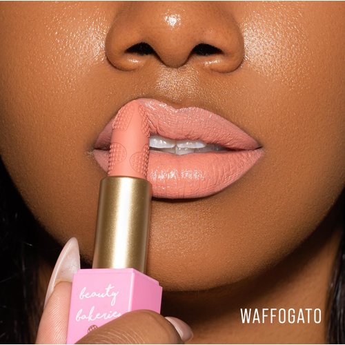 Beauty Bakerie | Long Lasting, Smudge Proof, Quality Matte Lip stick, Lasts All Day | Waffle Things Matte Lipstick - Waffogato