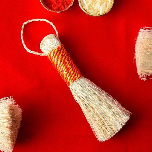Satvik 1 Pc 5 Inch Banana Broom/Jhadu for Puja |Mandir/Temple Eco-Friendly Handcrafted Broom Puja Room | Banana Stem Leaf Fibre Brom for Dusting (Cleaning) Pooja Samagri Religious Hindu Ritual Items