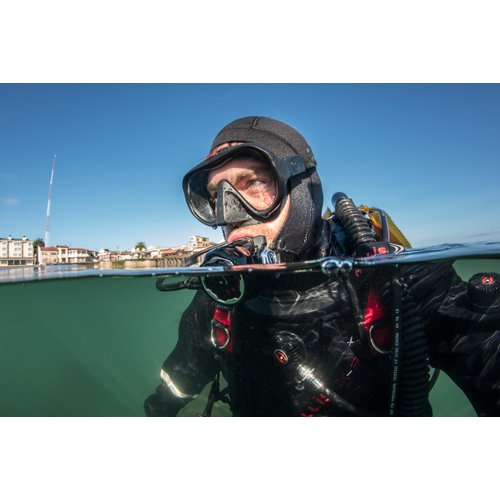 Hollis M-1 Mask | Ideal for Scuba Diving and Snorkeling | Ultra Clear Glass | Comfortable, Frameless Silicon Skirt | Wide Range of Vision | Distortion Free Vision | Fantastic Color visiblity