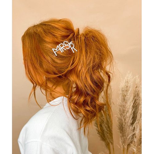 Six Stories Bride To Be Hair Clip, Bachelorette Party Word Hair Accessories, Mrs Rhinestone Bobby Pin, Bridal Shower Hair Piece, Letter Rhinestone Clips, Personalised Bachelorette Party Decorations