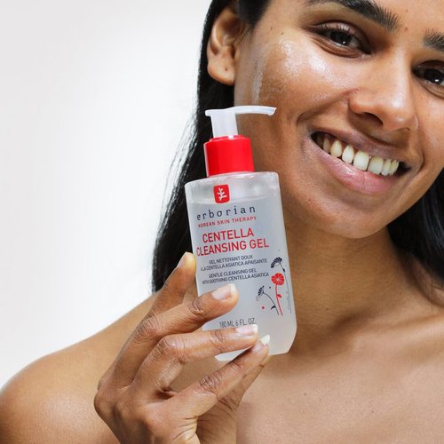 Erborian - Cleansing Gel - Gentle Daily Facial with Soothing Centella Asiatica Extract - Purifying, Detoxifying & Moisturizing Face Cleanser Removes Impurities - Korean Skincare - 6 fl. oz