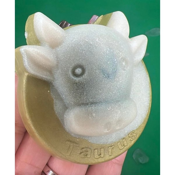 Taurus Soap, Crystal Inside Soap, Gemstone Soap, Grapefruit and Mint Scent, Zodiac Soap, Horoscope Gift, Vegan Bar Soap, Astrology