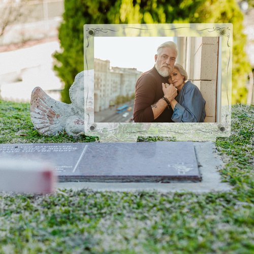 BRUKLOP 5x7 Waterproof Picture Frame for Grave Grave Decorations for Cemetery, 2PCS Acrylic Outdoor Cemetery Decorations for Grave, Sympathy Gifts, Memorial Gifts