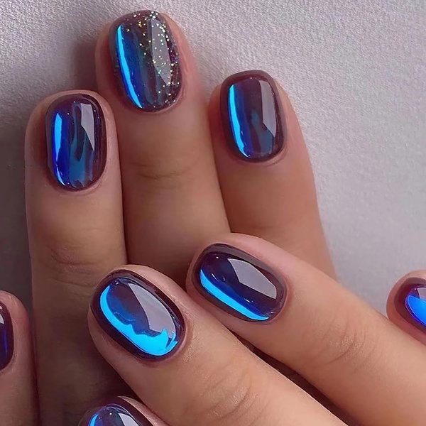 Press on Nails Short Oval, Artificial Acrylic Fake Nails with Aurora Galaxy Blue Design, Full Cover Reusable Coffin Shaped Glossy False Nails, Glue on Nails for Women Set, Stick on Nails for Nail Art