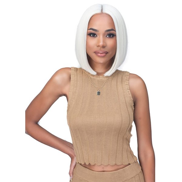 Bobbi Boss HD Lace Front Wig MLF901 McKenzie (1B)