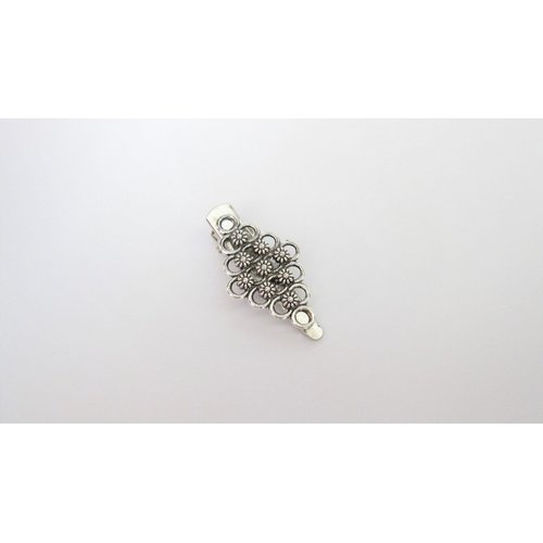 Generic Small silver geometric flower design metal alligator hair clip for fine hair (clip quantity: 2 Clips), 1 Count (Pack of 1)
