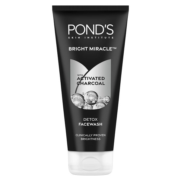 POND'S Pure Detox Face Wash 200 g, Daily Exfoliating & Brightening Cleanser, Deep Cleans Oily Skin - With Activated Charcoal for Fresh, Glowing Skin