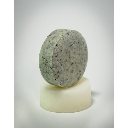 LABUES Natural Handmade Gift Set - Travel Size Shampoo Bar and Conditioner-10-15 hair washes, Hand Made Chamomile & Lavender Baby Soap, Natural Loofa and Turkish Face Towel – Eco Friendly