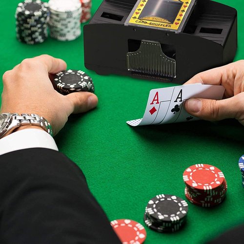 Card Shufflers USB/Battery Operated Casino Automatic Playing Cards Shuffler Electric Poker Shuffling Machine for UNO Card Game Night 1-2 Decks