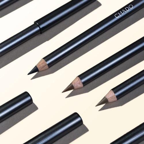 CHADO Brow Boost Eyebrow Pencil with Castor Oil | Shapes, Fills, and Defines Brows | Sculpts and Hydrates the Brow Line | Precise application | Natural result | Long-lasting (Ardoise 674)