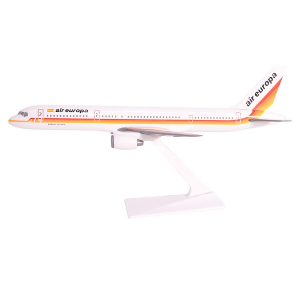 Air Europa 757-200 Airplane Miniature Model Plastic Snap-Fit 1:200 Part# ABO-75720H-027
