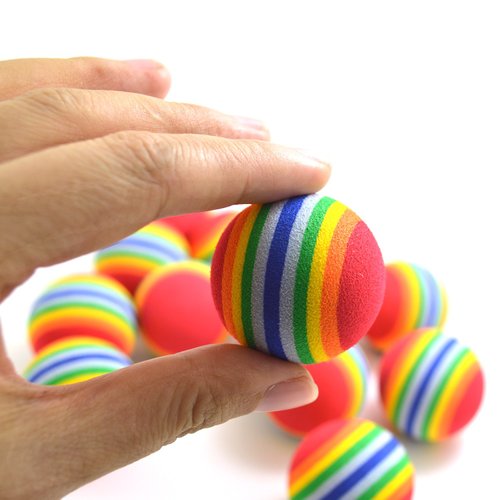 Hendevl 15pcs 35mm Soft Pet Cat Toy Sponge Balls Interactive EVA Foam Colorful Rainbow Toys Balls for Small Dog Puppy Kitty Indoor Outdoor Play Activity Chase Training