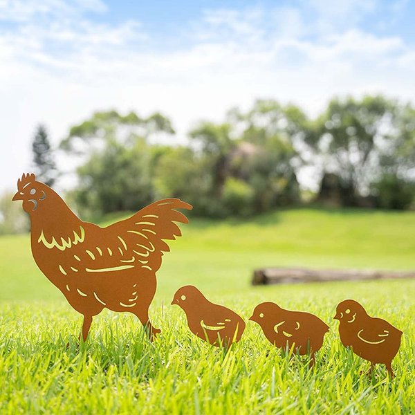 TT & MM Chicken Yard Art Metal Decorative Garden Stakes - Hen and Chicks Silhouette Statues Idea Chicken Gifts for Garden Decor, Patio, Outdoor - Set of 4 Animal Lawn Decorations