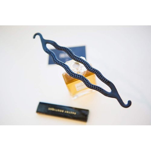 6 Pieces Black Plastic Hair Donut Bun Maker Hair Twist Braid Bud Hair Curler Magic Hair Styling Accessory